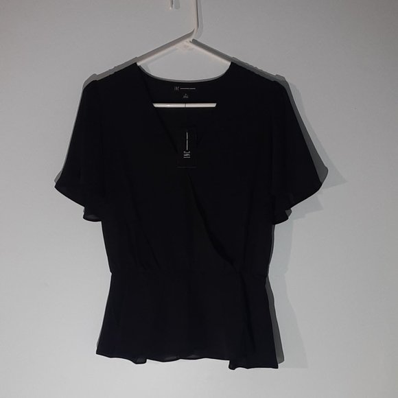 I.N.C. INTERNATIONAL CONCEPTS Women's Flutter Sleeve Ruffle Top, NWT, Black. - Picture 2 of 9